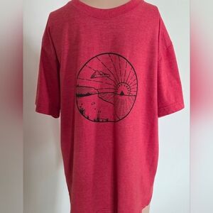 Mens Red Sunset Great Lakes Graphic Tee Short Sleeve Size Large